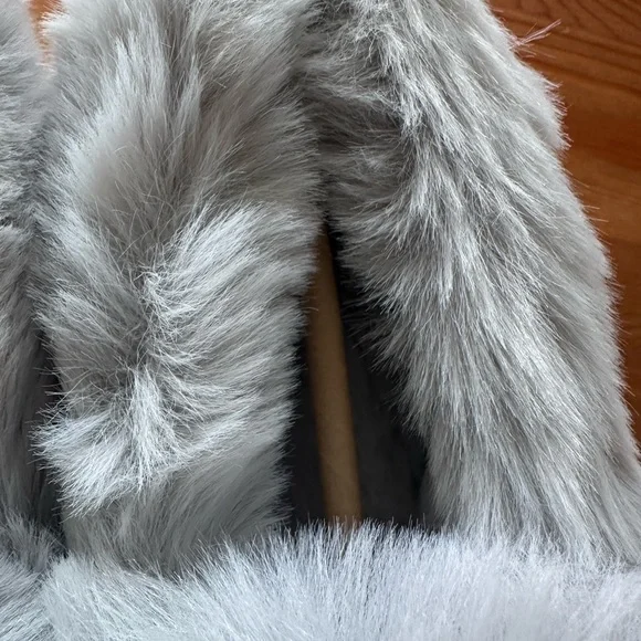 NWT J. Crew Gray Women's Heathered Faux-Fur Lined Slippers • Size 8 - Picture 5 of 10